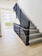 Treppenhaus - Top! Wohnung mit hochwertiger Einbauküche und Balkon